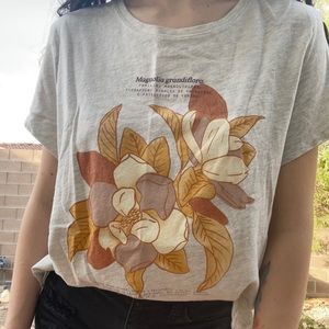 Magnolia t-shirt
